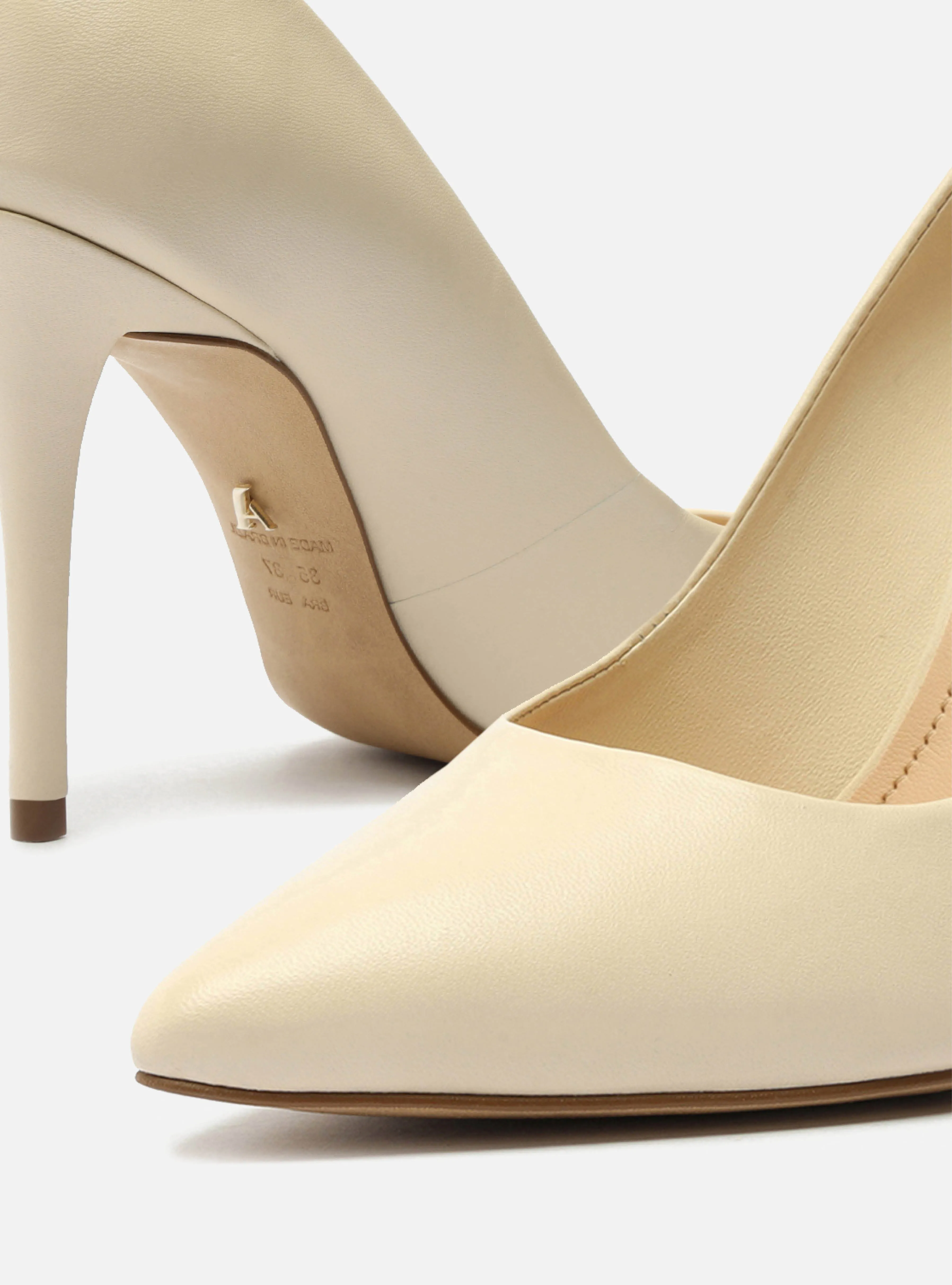 Gabriella High Stiletto Pump | Off White Leather