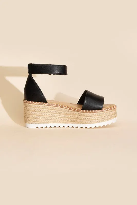 Tuckin Platform Sandal