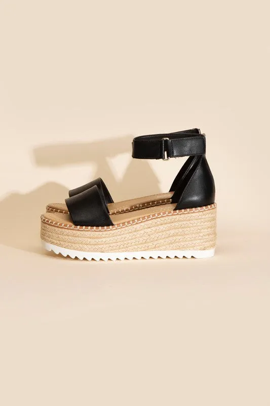 Tuckin Platform Sandal