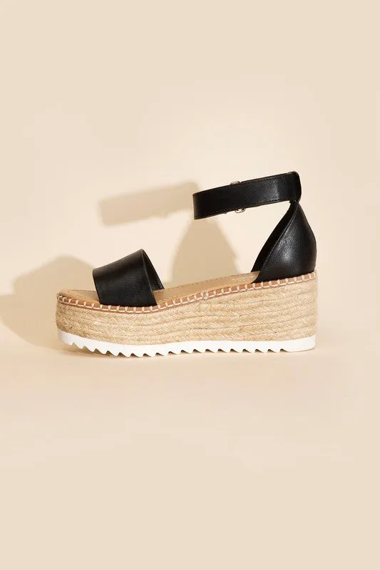 Tuckin Platform Sandal