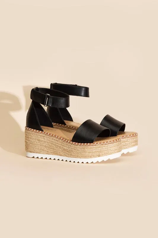 Tuckin Platform Sandal