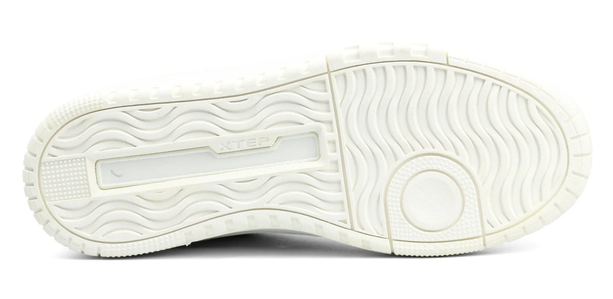 XTEP Women's Thick-Soled Shoes